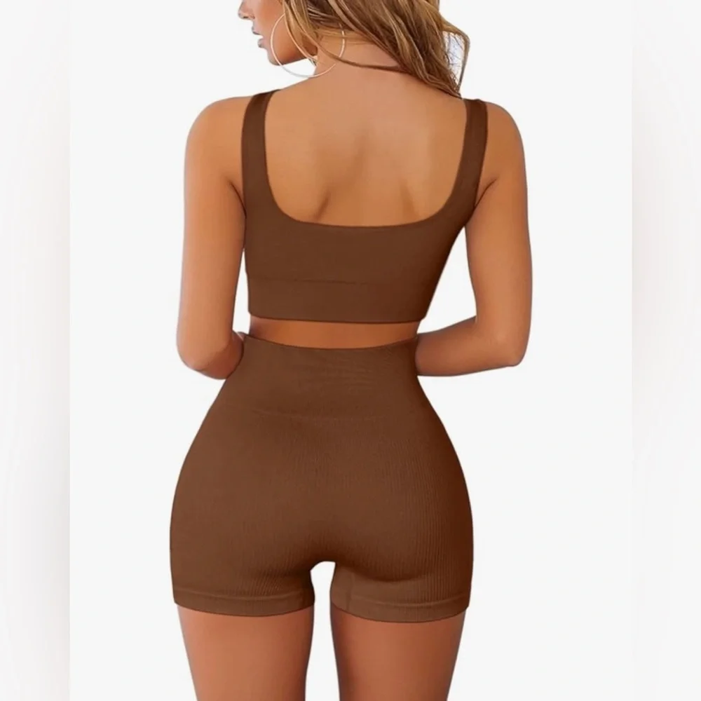 Brown Ribbed Two-Piece Set - Picture 2 of 2